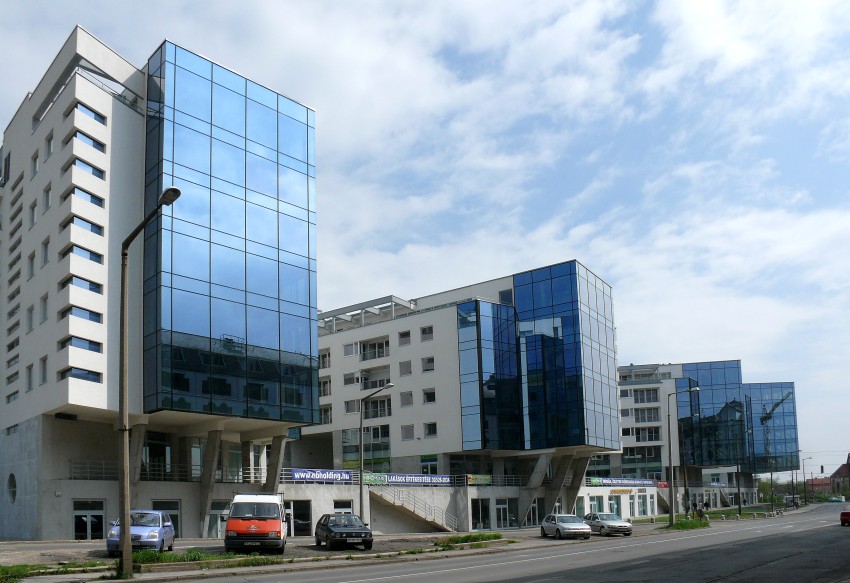 Macropolis